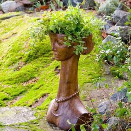 Hortus Reginae Garden Planter Statue